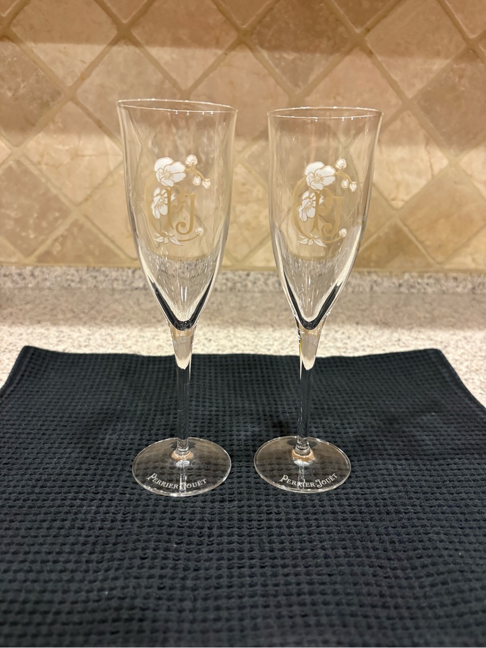Perrier-Jouët Clear Glass Champagne Flutes Set of 2 White Floral Gold Monogram